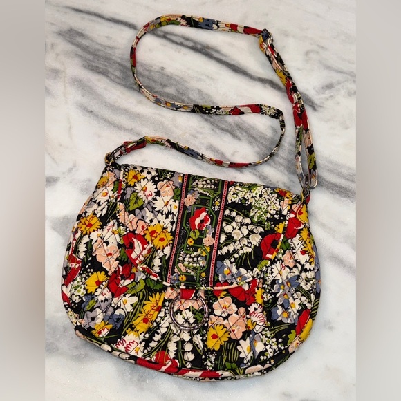 Vera Bradley Crossbody Saddle Up Bag Retired Poppy Fields pattern. - Picture 1 of 10